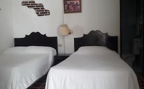 Hotel De Cortez Y Larraz